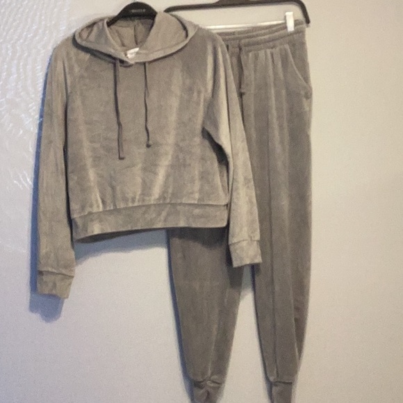 Revamped Tops - Revamped 2 piece velour lounge set: top size extra small; bottom size small